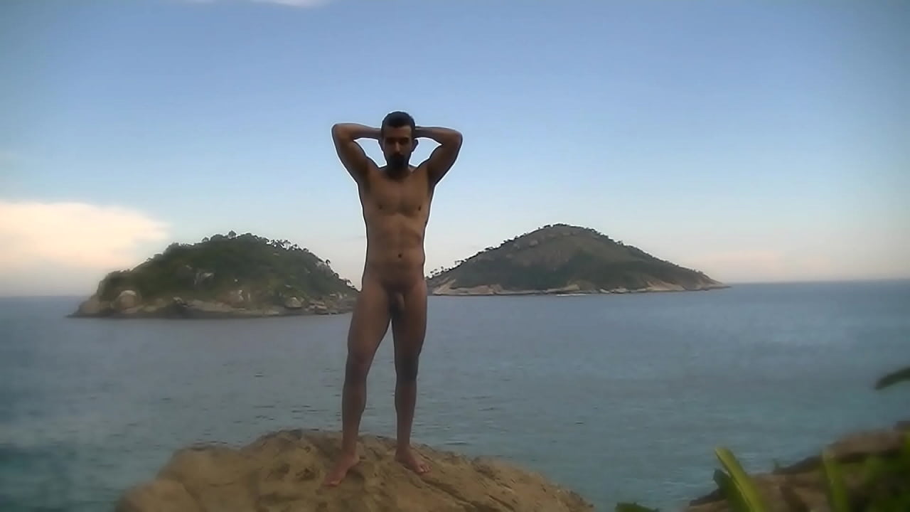 Watch in scholl trip tothe nudist beach